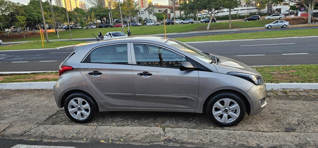 HYUNDAI HB 20 Hatch - Foto