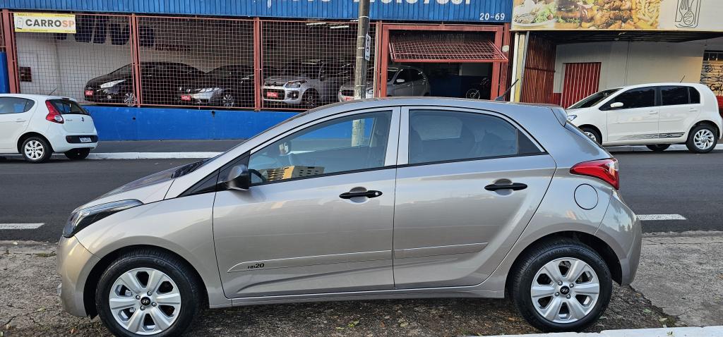 HYUNDAI HB 20 Hatch - Foto
