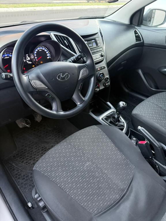 HYUNDAI HB 20 Hatch - Foto