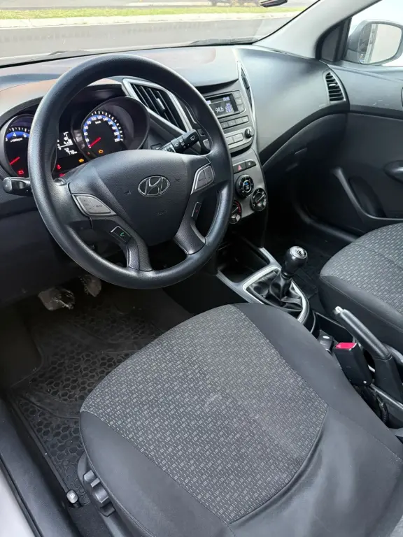 HYUNDAI HB 20 Hatch - Foto