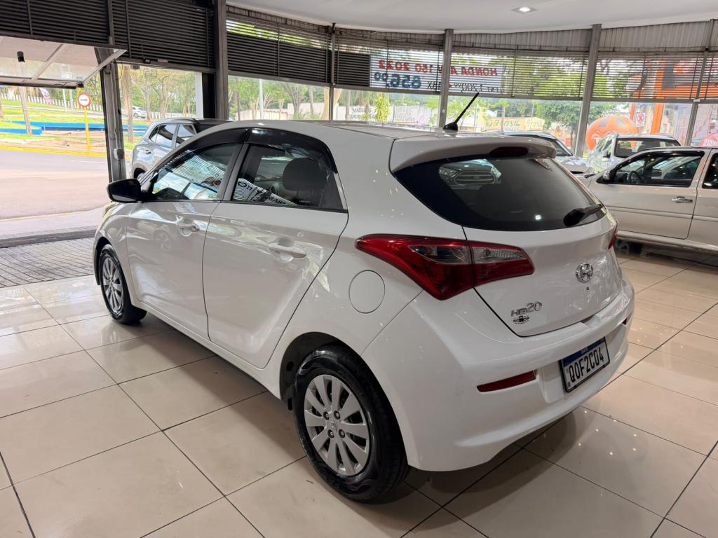 HYUNDAI HB 20 Hatch - Foto