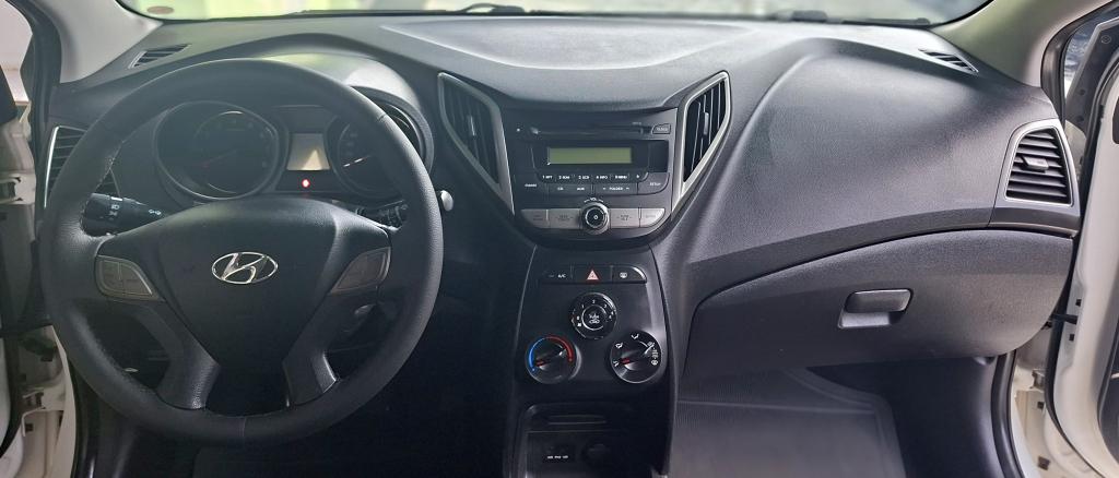 HYUNDAI HB 20 Hatch - Foto