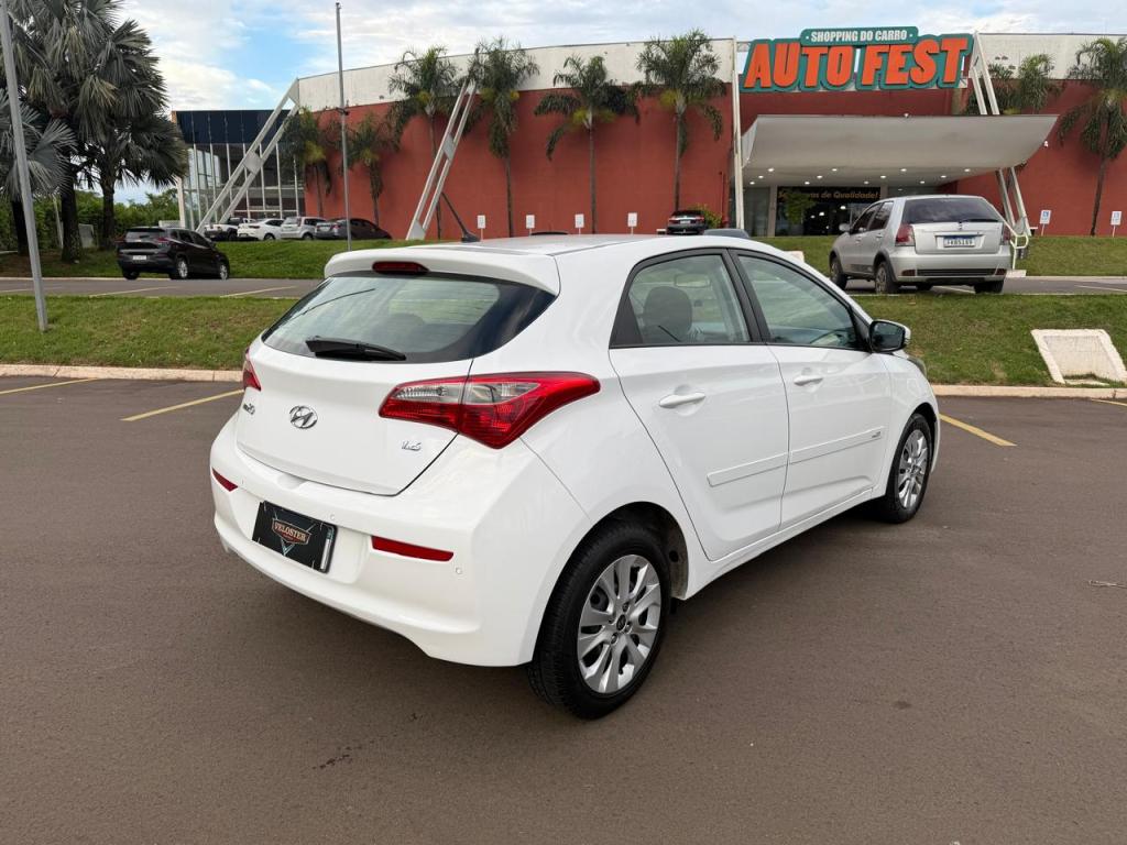 HYUNDAI HB 20 Hatch - Foto