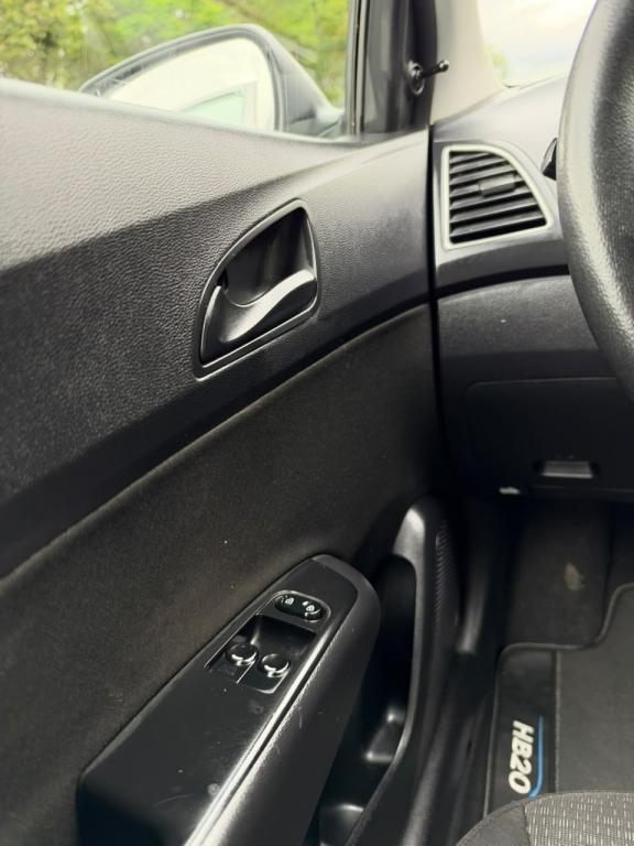 HYUNDAI HB 20 Hatch - Foto