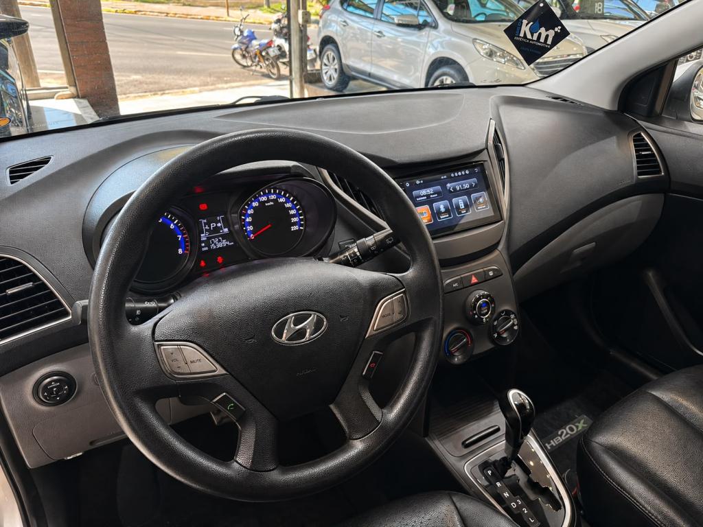 HYUNDAI HB 20 Hatch X - Foto