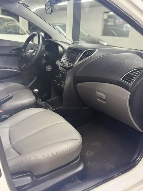HYUNDAI HB 20 Sedan - Foto