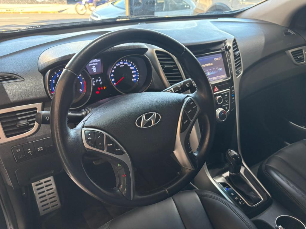 HYUNDAI I30 - Foto
