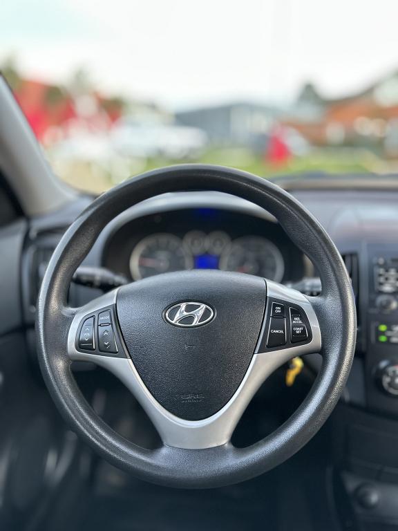 HYUNDAI I30 - Foto