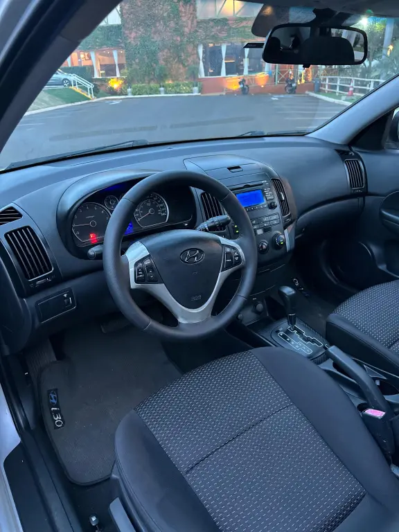 HYUNDAI I30 - Foto