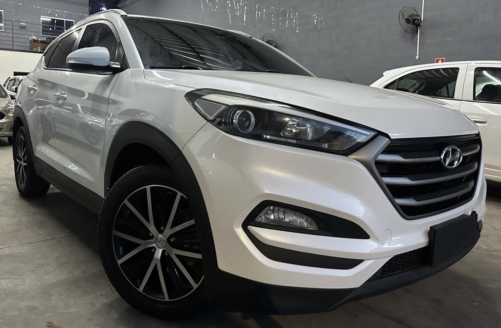 HYUNDAI Tucson - Foto