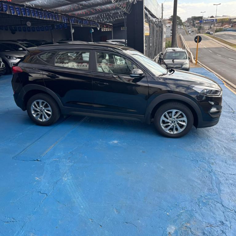 HYUNDAI Tucson - Foto