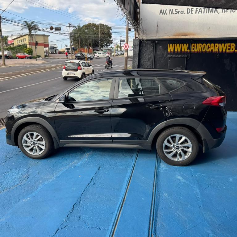 HYUNDAI Tucson - Foto
