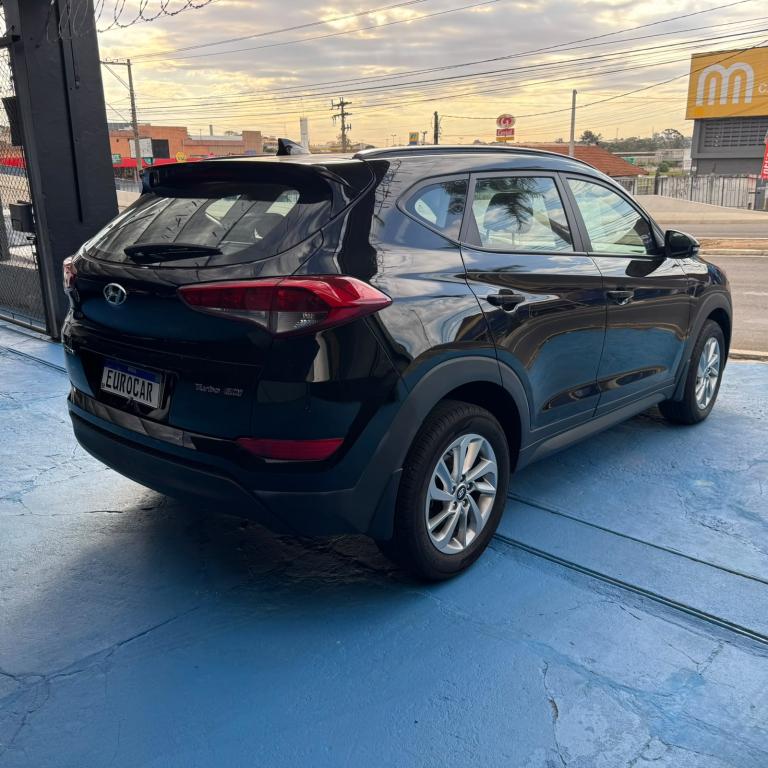 HYUNDAI Tucson - Foto