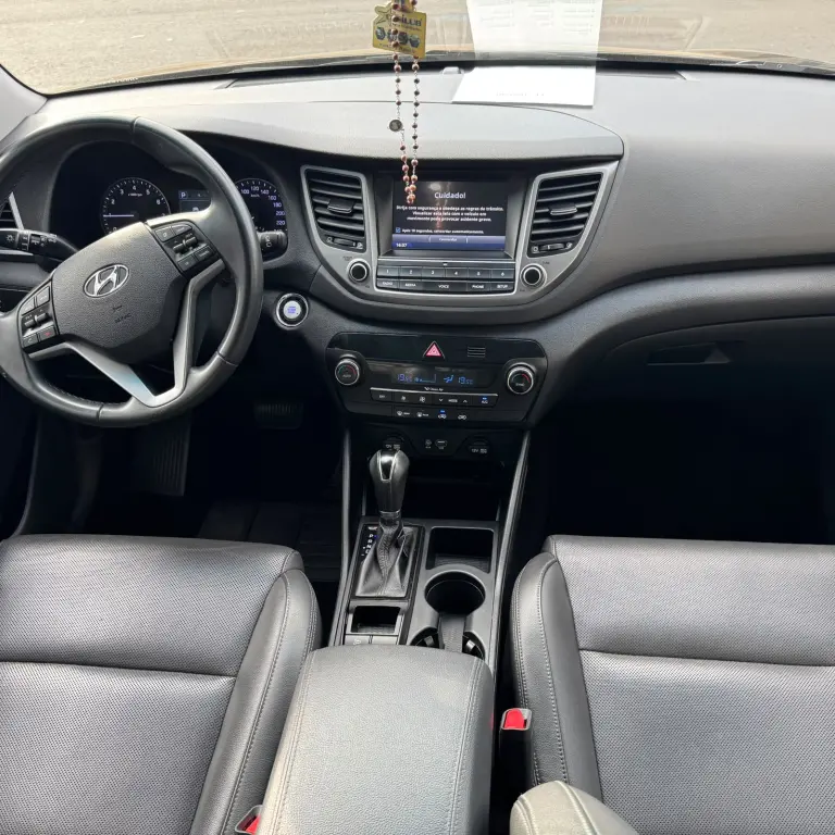 HYUNDAI Tucson - Foto
