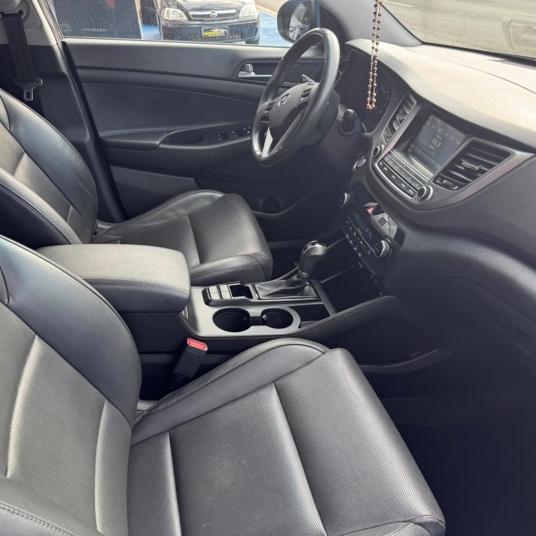 HYUNDAI Tucson - Foto