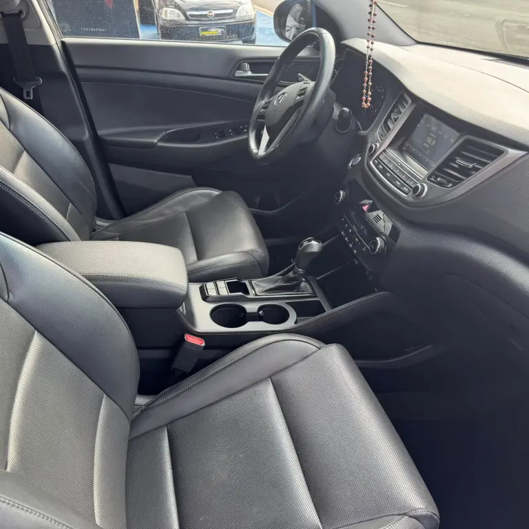 HYUNDAI Tucson - Foto