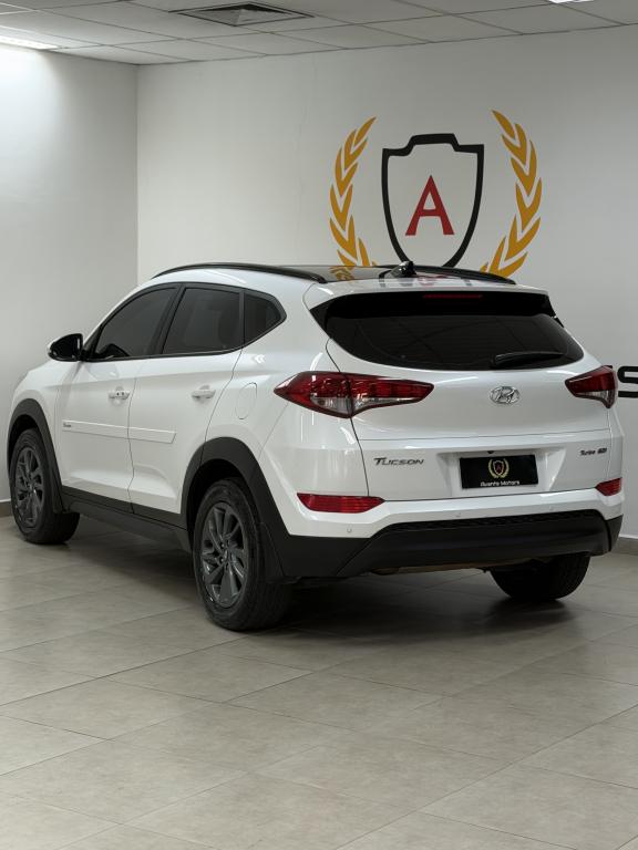 HYUNDAI Tucson - Foto
