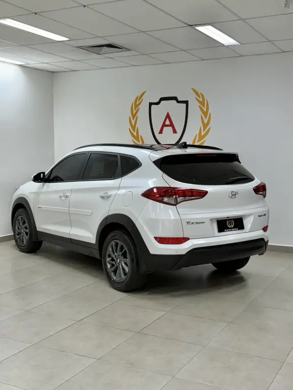 HYUNDAI Tucson - Foto