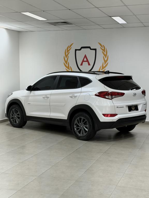 HYUNDAI Tucson - Foto
