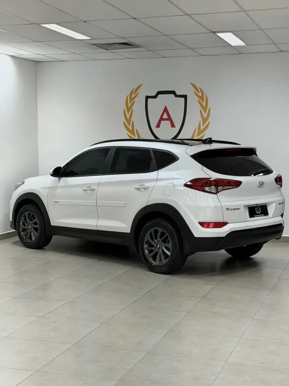 HYUNDAI Tucson - Foto