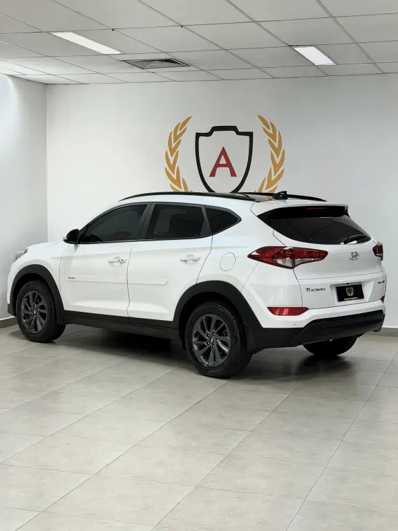 HYUNDAI Tucson - Foto
