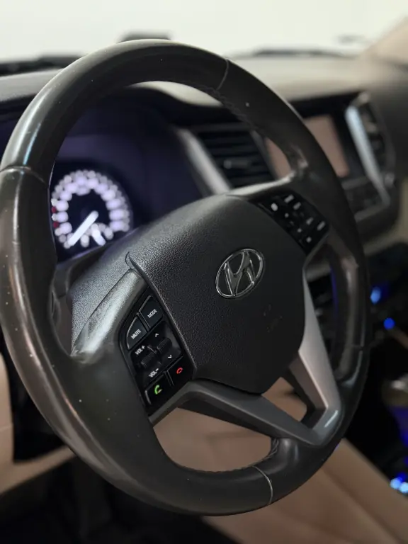 HYUNDAI Tucson - Foto