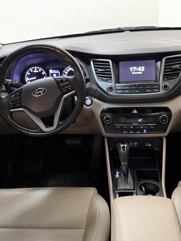 HYUNDAI Tucson - Foto
