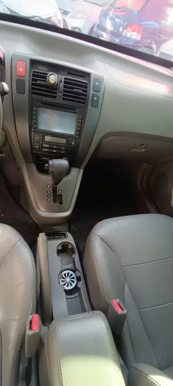 HYUNDAI Tucson - Foto