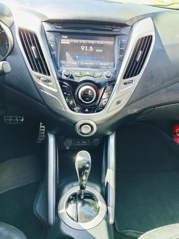 HYUNDAI Veloster - Foto