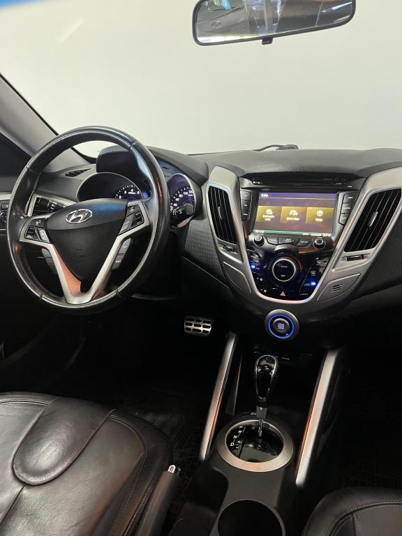 HYUNDAI Veloster - Foto