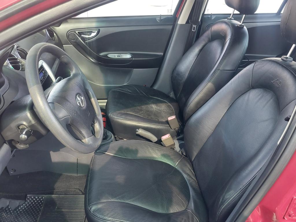 JAC J3 Sedan - Foto