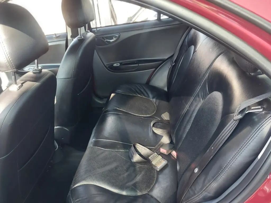 JAC J3 Sedan - Foto