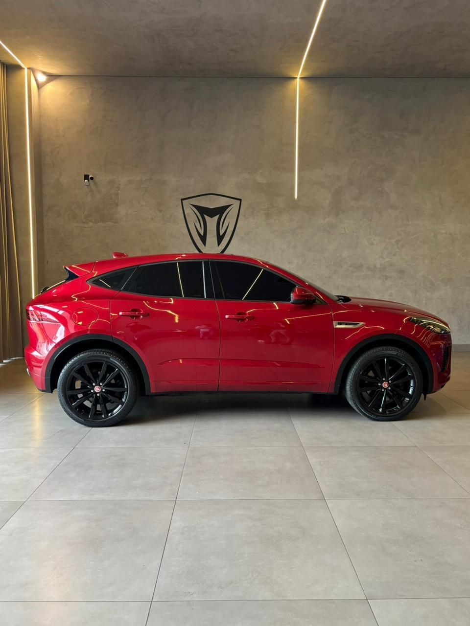 JAGUAR E-Pace - Foto