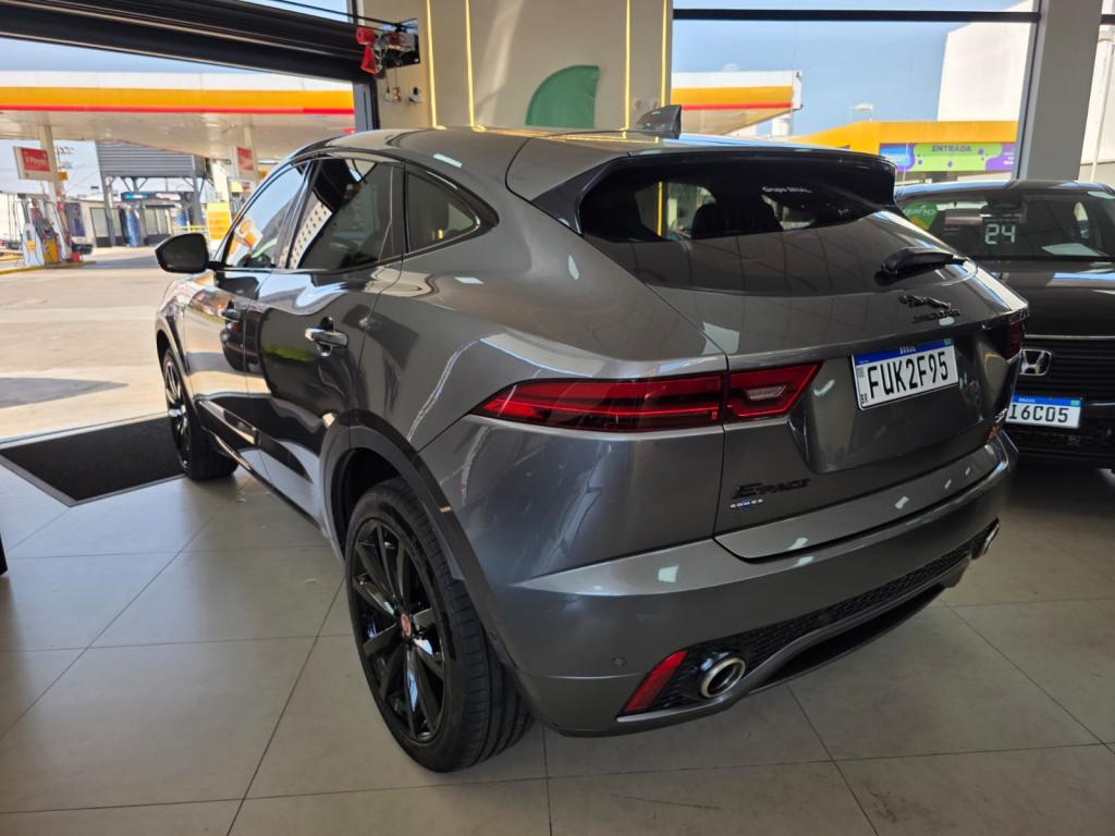 JAGUAR E-Pace - Foto