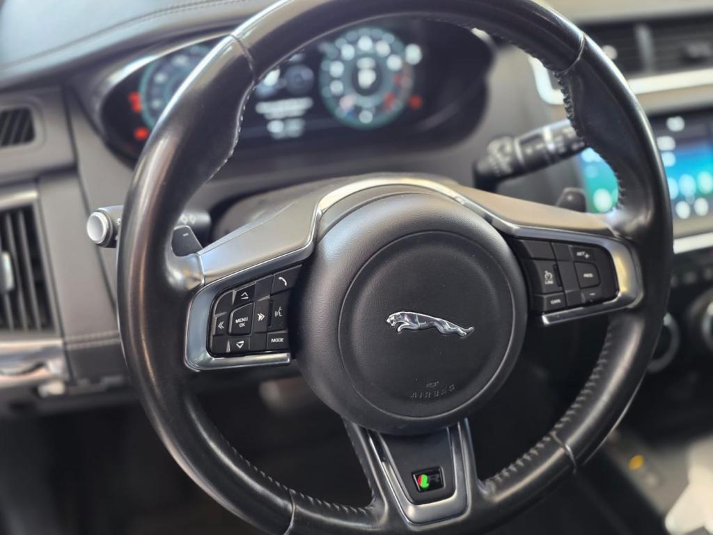 JAGUAR E-Pace - Foto
