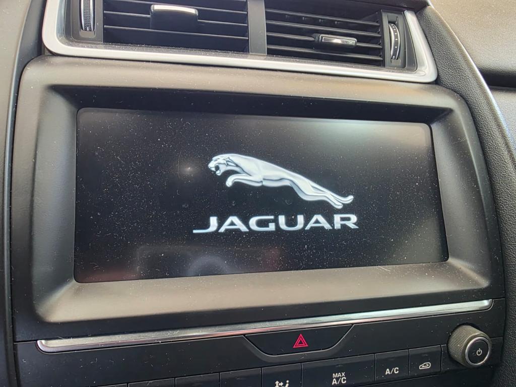 JAGUAR E-Pace - Foto