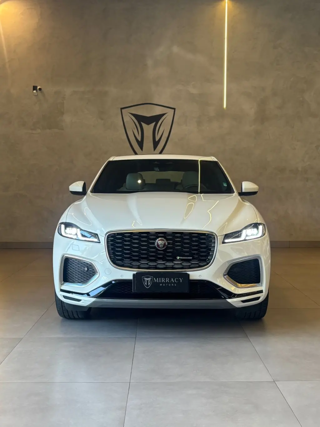 JAGUAR F-Pace - Foto