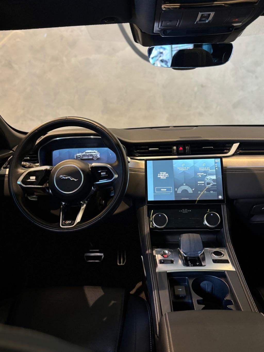 JAGUAR F-Pace - Foto