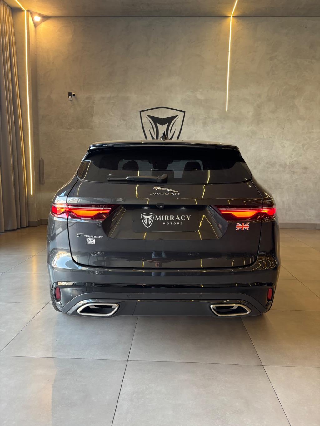 JAGUAR F-Pace - Foto