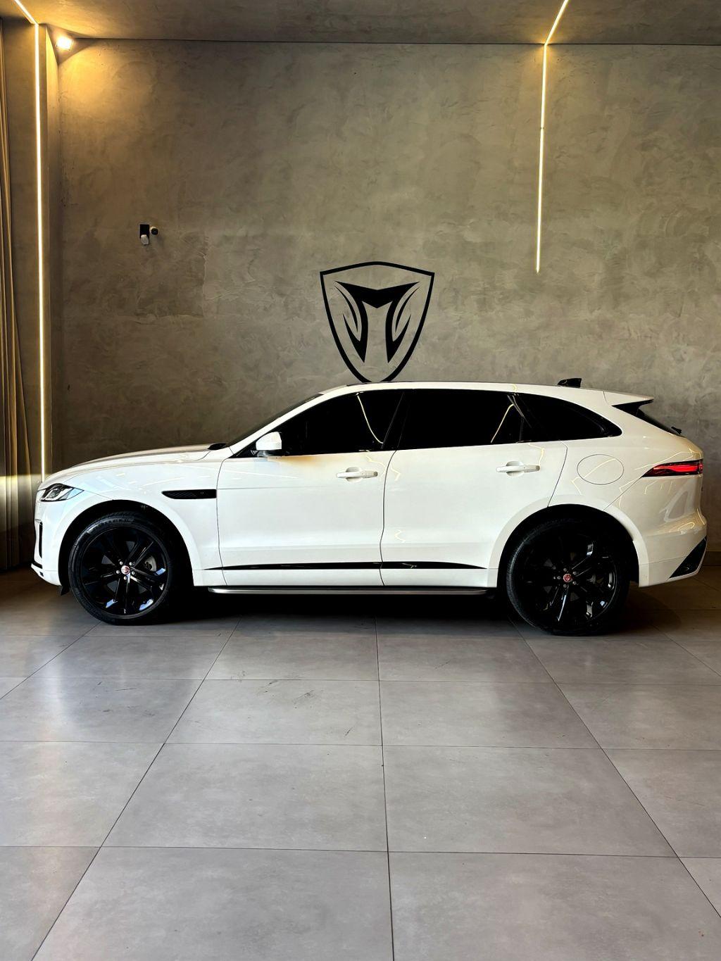 JAGUAR F-Pace - Foto