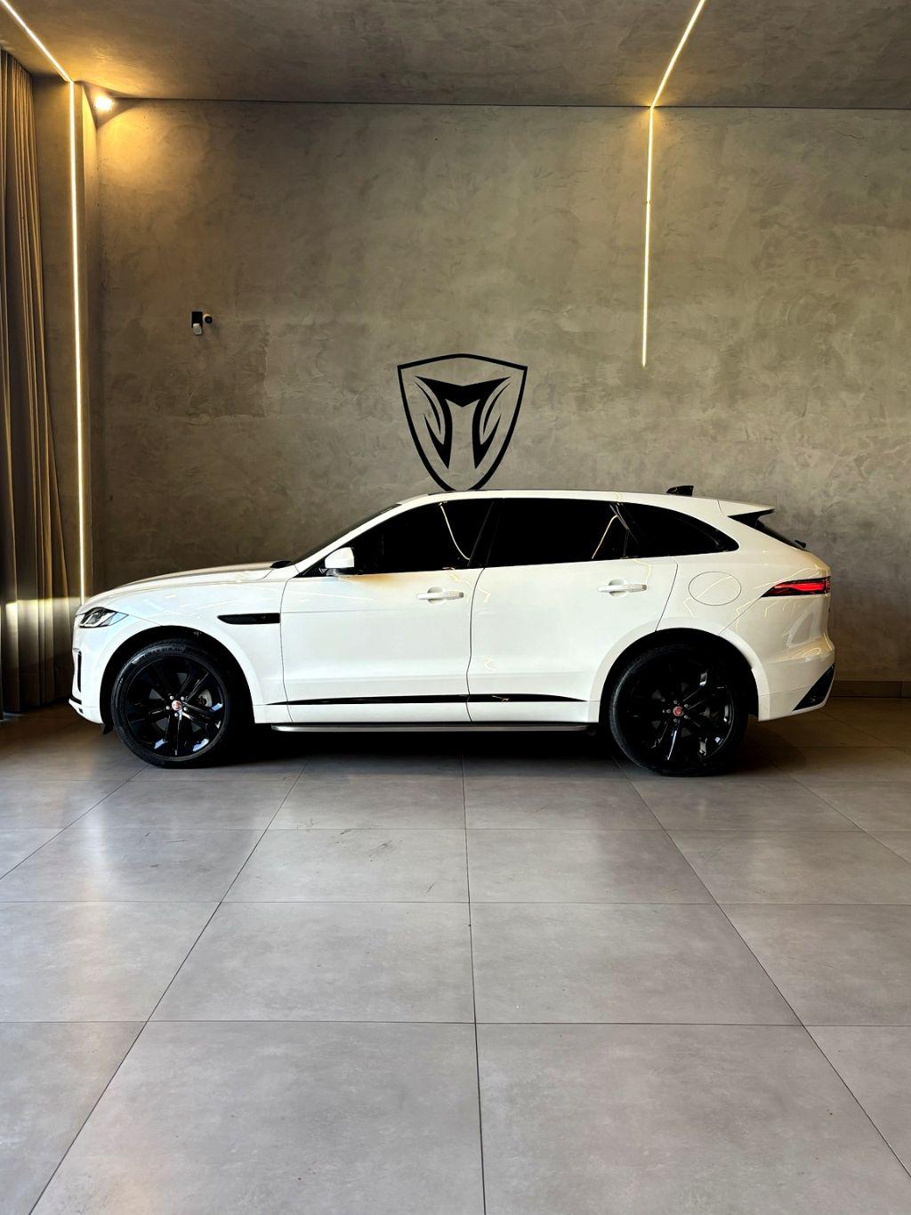 JAGUAR F-Pace - Foto