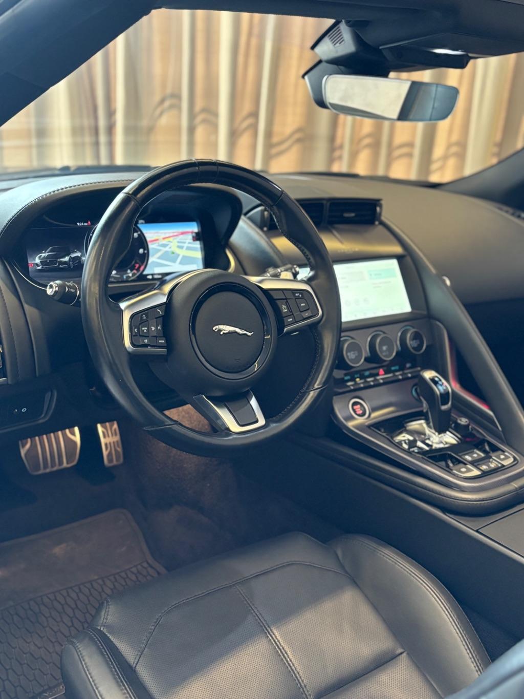 JAGUAR F-Type - Foto