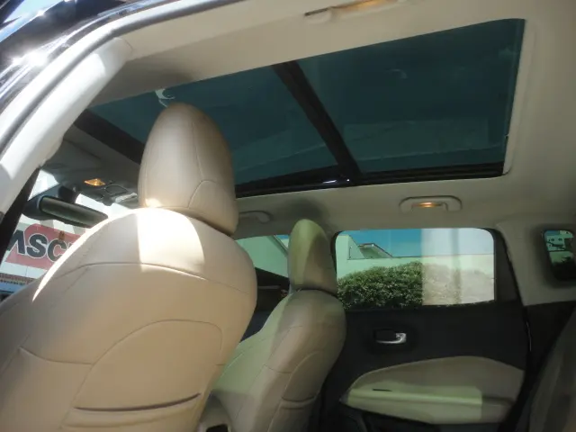 JEEP Compass - Foto