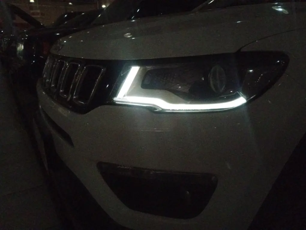 JEEP Compass - Miniatura