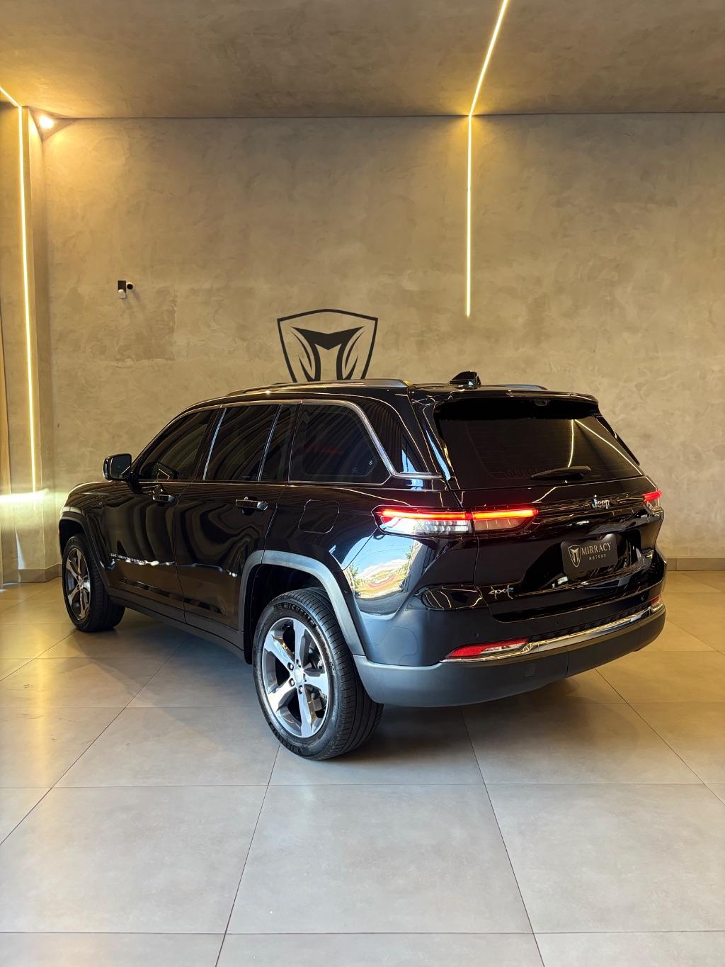 JEEP Grand Cherokee - Foto