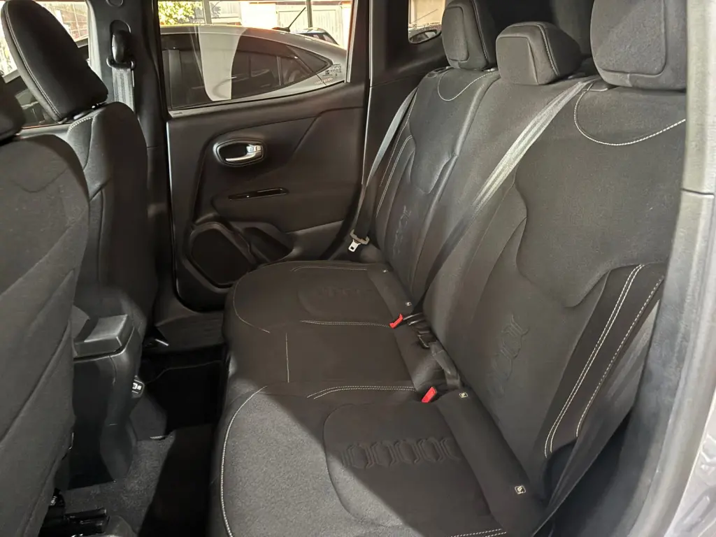 JEEP Renegade - Miniatura