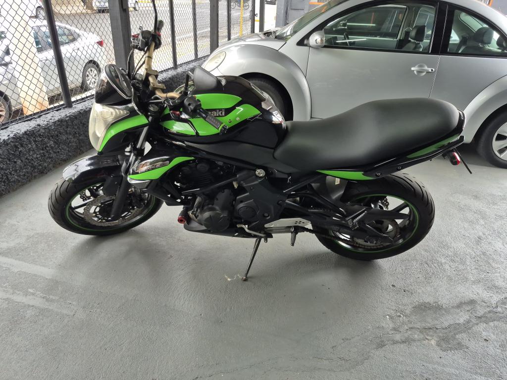 KAWASAKI ER-6N 650 - Foto