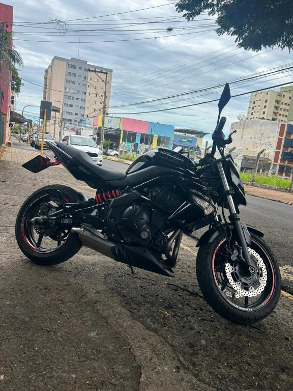 KAWASAKI ER-6N 650 - Foto