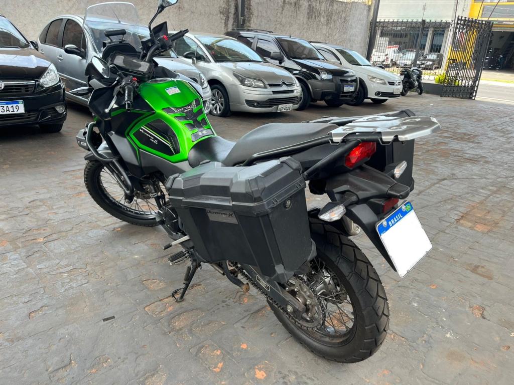 KAWASAKI Versys 300 - Foto