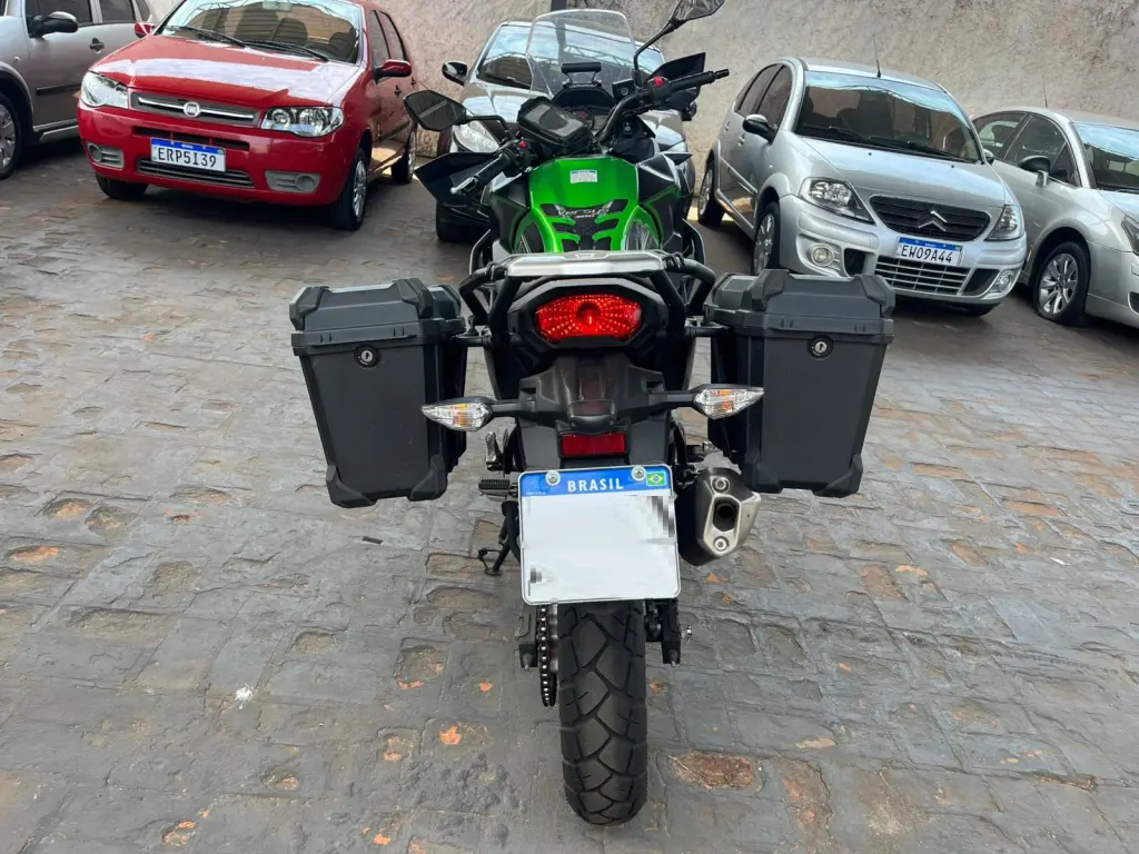 KAWASAKI Versys 300 - Foto